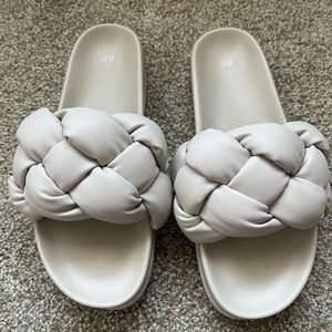 H&M Platform Slides